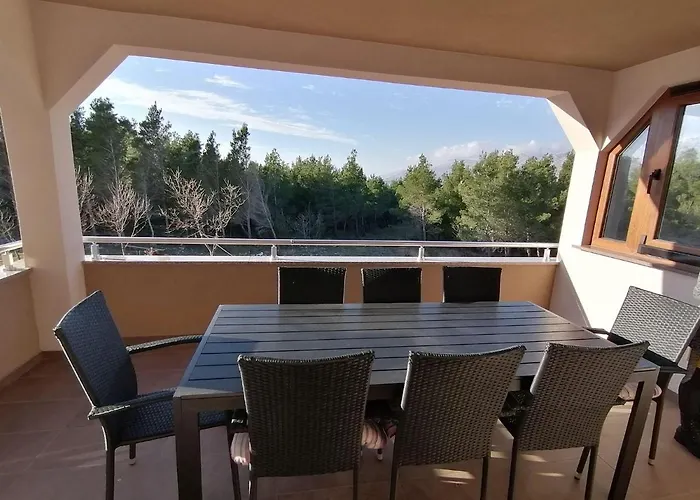 Ferienwohnung-roncevic-nur-50-m-vom-meer Apartman Maslenica