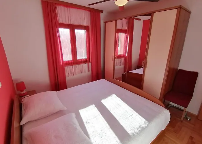 Apartman Ferienwohnung-roncevic-nur-50-m-vom-meer Maslenica