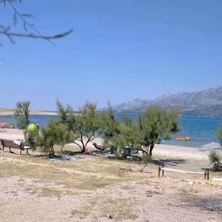 Apartment Ferienwohnung-roncevic-nur-50-m-vom-meer Maslenica