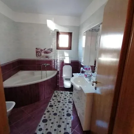 Ferienwohnung-roncevic-nur-50-m-vom-meer Apartment Maslenica
