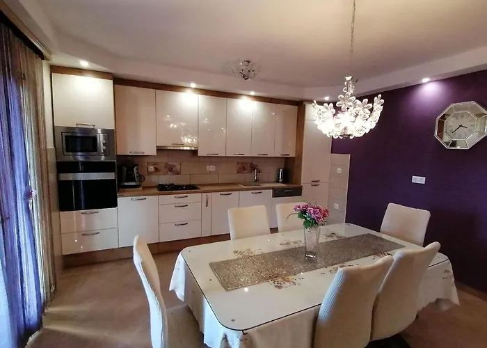 Ferienwohnung-roncevic-nur-50-m-vom-meer Масленица